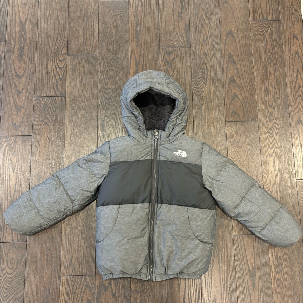 Boys North Face Jacket - size 6